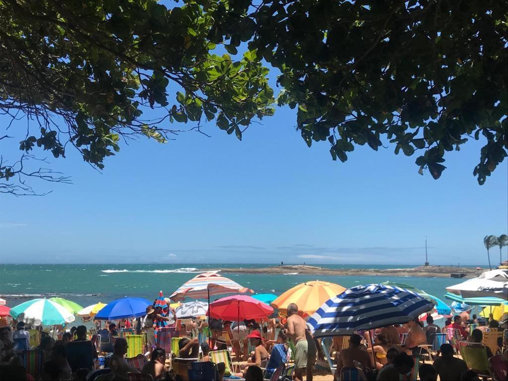 Apartamento Pe Na Areia E Aguas Tranquilas No Centro De Guarapari Exterior foto